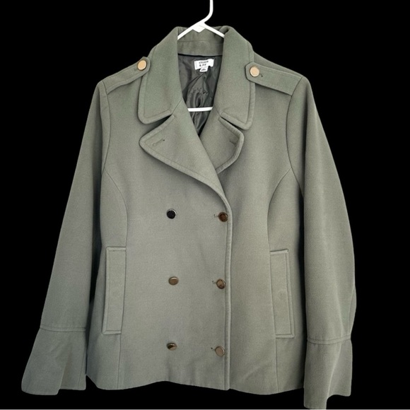 Crown & Ivy Sage Double Breasted Short Pea Coat Fluted Sleeves-Size Large - Picture 4 of 11